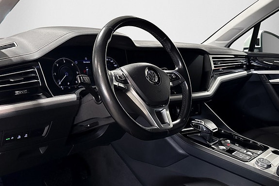 Volkswagen Touareg 12 of 30