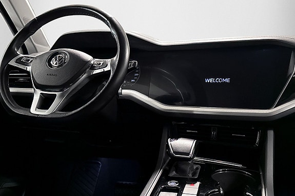Volkswagen Touareg 11 of 30