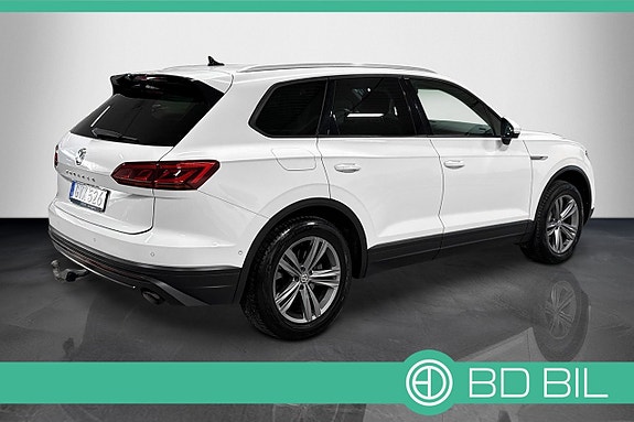 Volkswagen Touareg 4 of 5