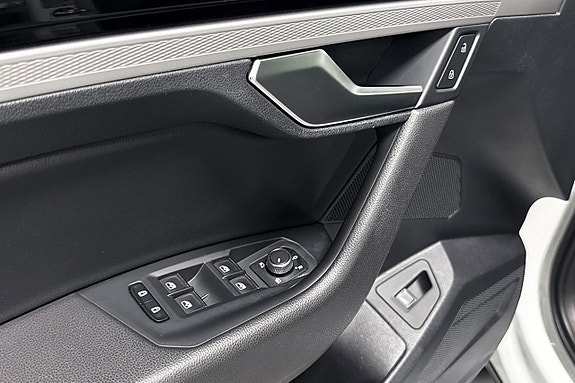 Volkswagen Touareg 23 of 30