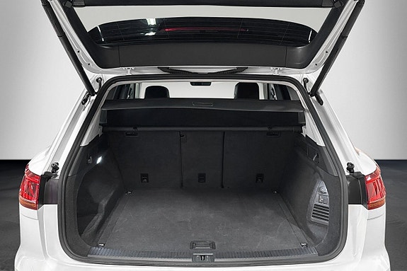 Volkswagen Touareg 10 of 30