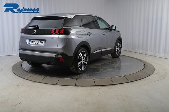 Peugeot 3008 4 of 5