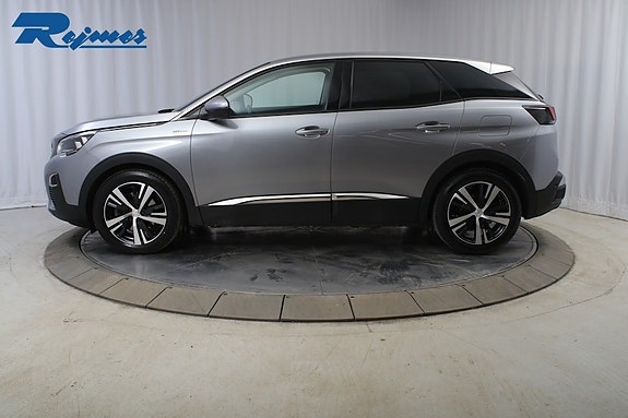 Peugeot 3008 3 of 5