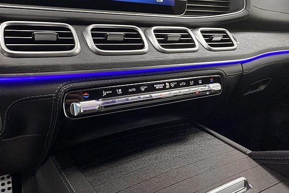 Mercedes-Benz GLS450 d 13 of 17