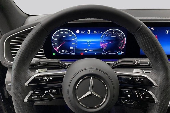 Mercedes-Benz GLS450 d 10 of 17