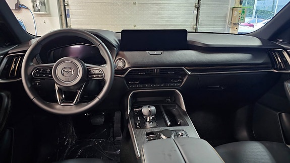 Mazda CX-60 7 of 8