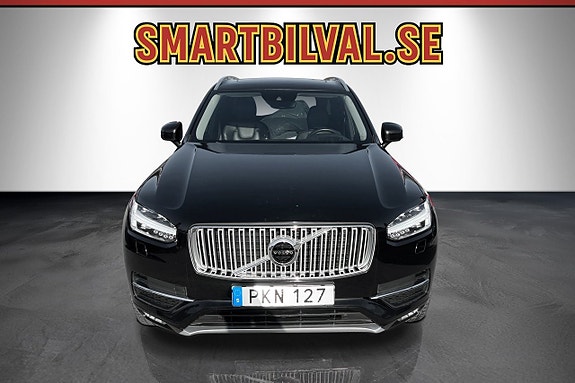 Volvo XC90 2 of 25