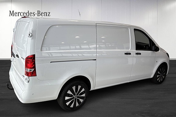 Mercedes-Benz Vito 119 2 of 5