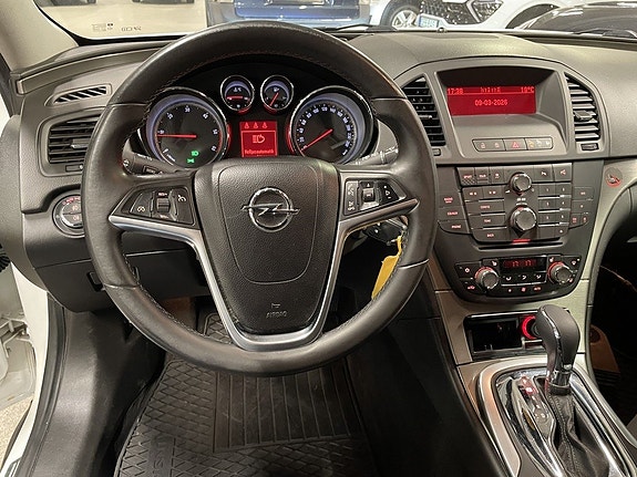 Opel Insignia 7 of 9