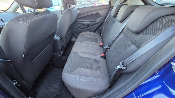 Ford Fiesta 7 of 8