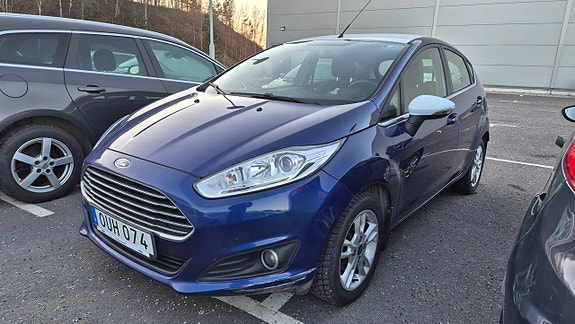 Ford Fiesta 2 of 5