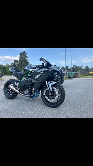 Kawasaki H2R 3 of 6