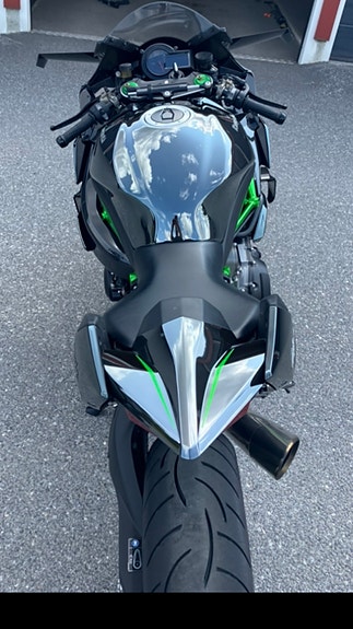 Kawasaki H2R 4 of 6