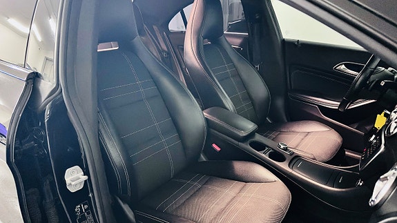 Mercedes-Benz CLA180 15 of 28