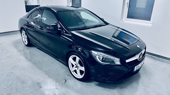 Mercedes-Benz CLA180 3 of 28