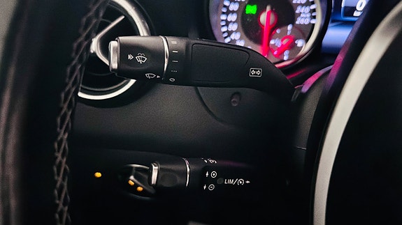 Mercedes-Benz CLA180 18 of 28
