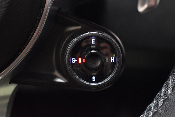 Porsche Cayenne 21 of 30