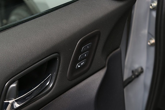 Honda CR-V 16 of 29