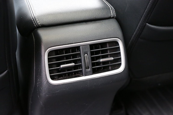 Honda CR-V 13 of 29