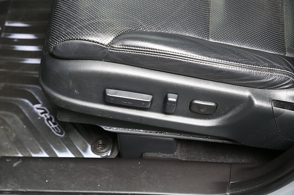 Honda CR-V 17 of 29