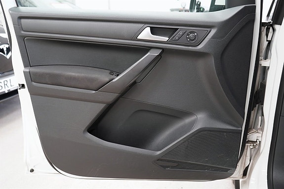 Volkswagen Caddy Maxi 15 of 24