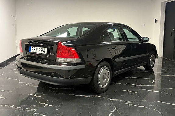 Volvo S60 6 of 17