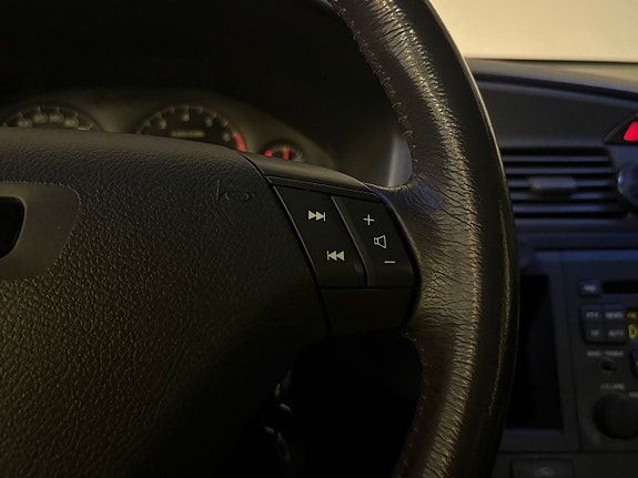 Volvo S60 12 of 17