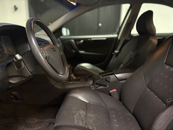 Volvo S60 7 of 17