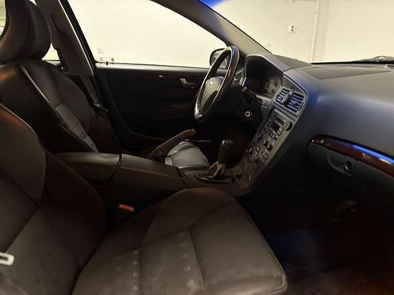 Volvo S60 14 of 17