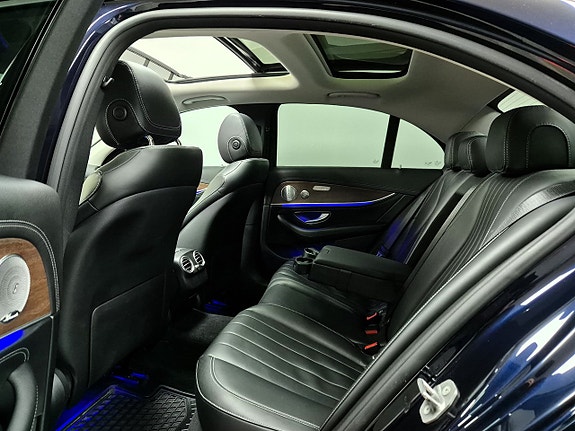 Mercedes-Benz E220 24 of 27