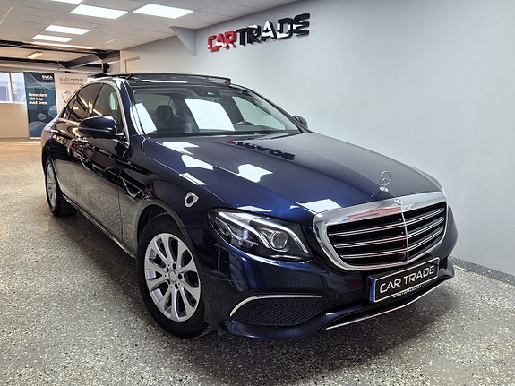 Mercedes-Benz E220 3 of 27