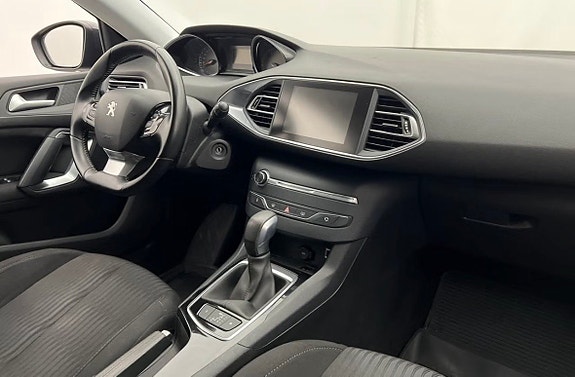 Peugeot 308 9 of 14
