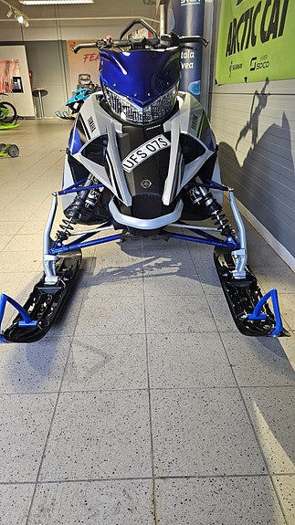 Yamaha MOUNTAIN MAX 800 73mil