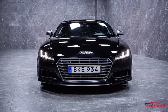 Audi TTS 2 of 5