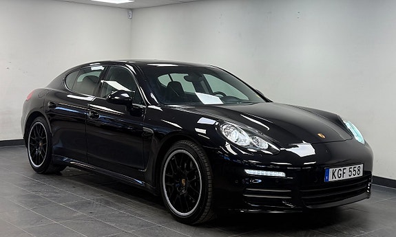 Porsche Panamera 4
