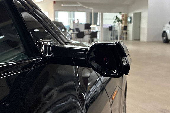 Audi e-tron 25 of 27