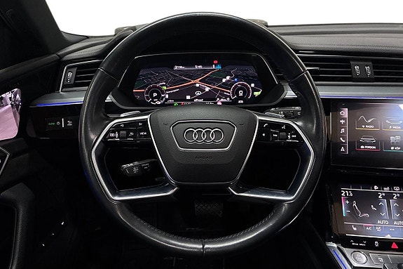 Audi e-tron 15 of 27