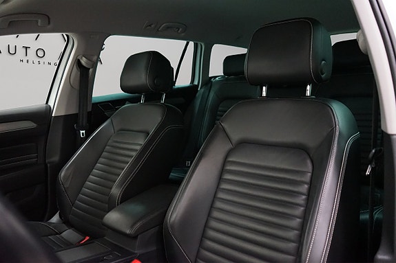 Volkswagen Passat 11 of 22