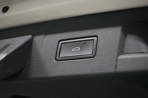 Volkswagen Passat 21 of 22