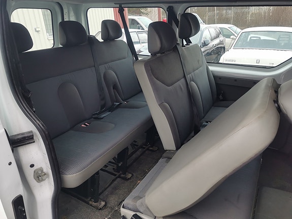 Opel Vivaro 14 of 14