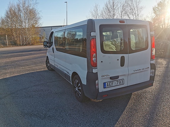 Opel Vivaro 6 of 14
