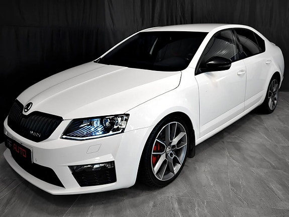 Skoda Octavia RS 3 of 5