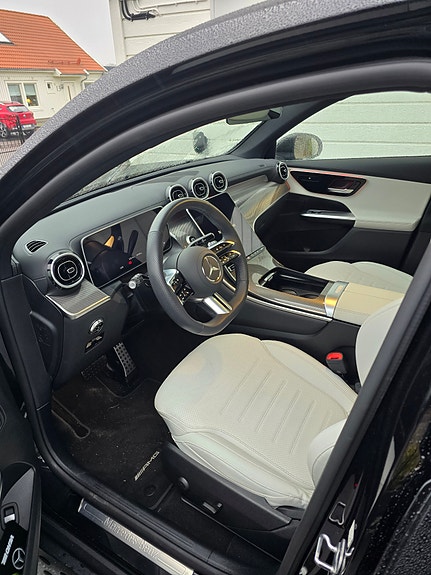Mercedes-Benz GLC220 d 9 of 17