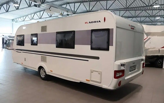 Adria Adora 613 UT 4 of 8