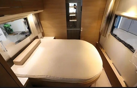 Adria Adora 613 UT 5 of 8