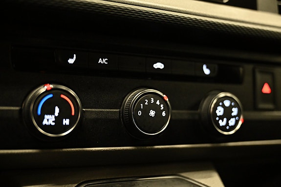 Volkswagen Transporter 25 of 30