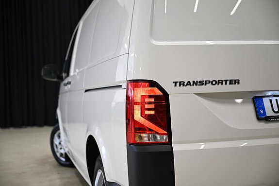 Volkswagen Transporter 12 of 30