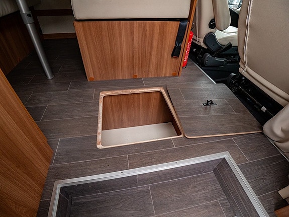 Eura Mobil Activa One 690 HB *Truma *Solcell *Dubbelgolv 11 of 21