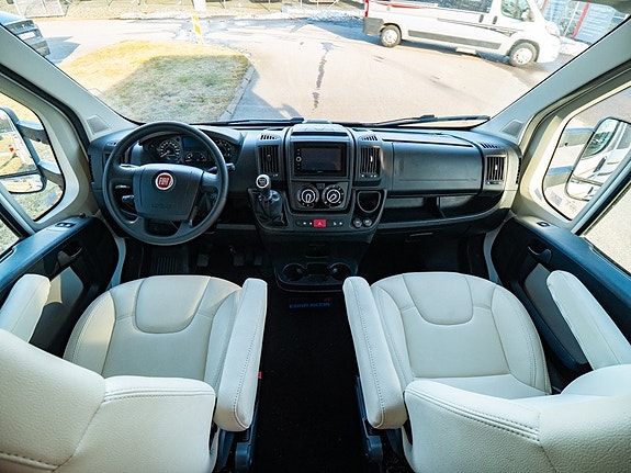 Eura Mobil Activa One 690 HB *Truma *Solcell *Dubbelgolv 15 of 21