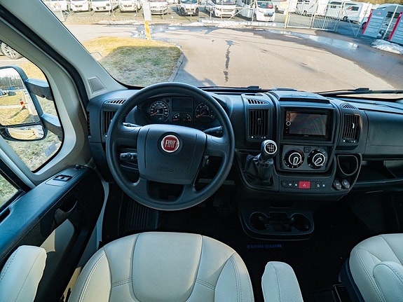 Eura Mobil Activa One 690 HB *Truma *Solcell *Dubbelgolv 16 of 21